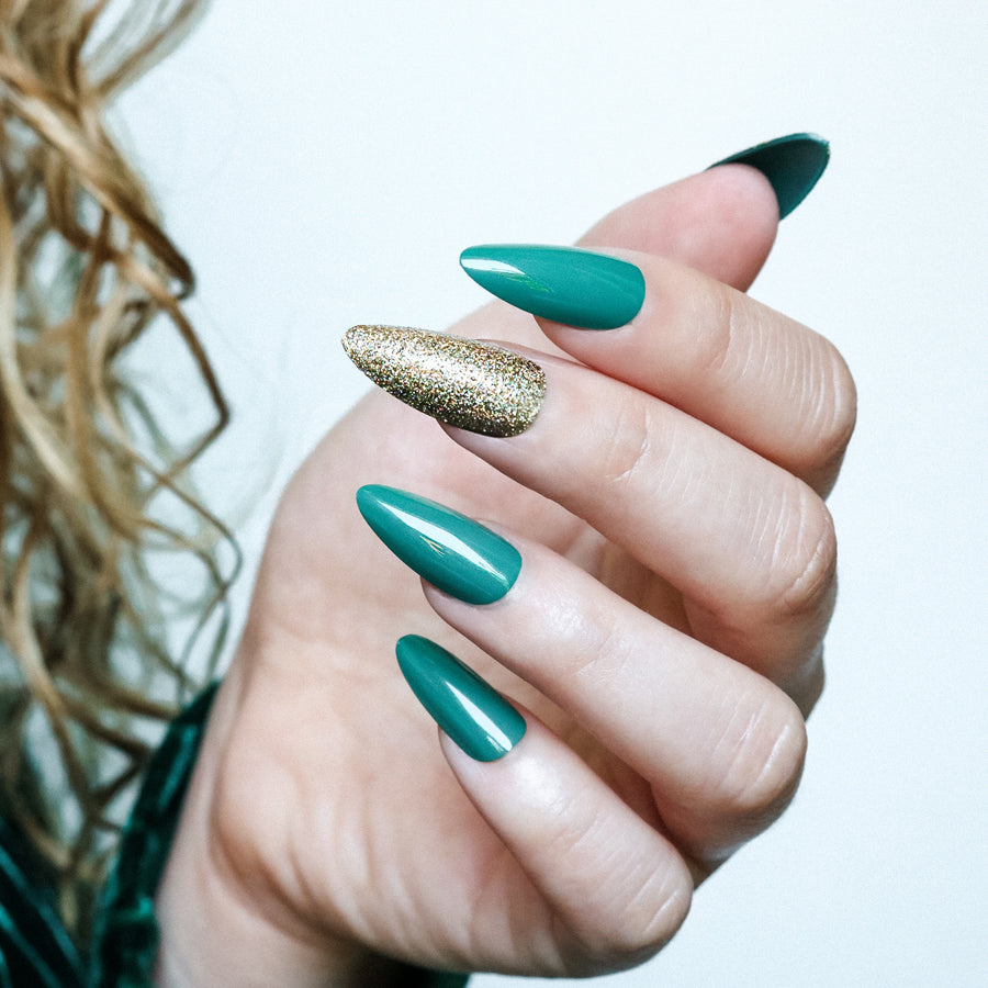 Starter Bundle Emerald Green x Maroon Gold Press on Nails
